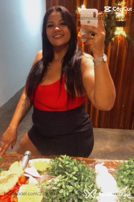 Acompanhante mulher morena (o) de olhos pretos em Peixoto de Azevedo Acompanhante mulher morena (o) de olhos pretos em Peixoto de Azevedo - Thalia
