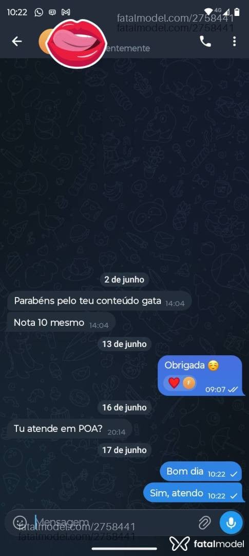 Acompanhante mulher com cabelo castanho de olhos verdes em Porto Alegre - Fernanda Rossi