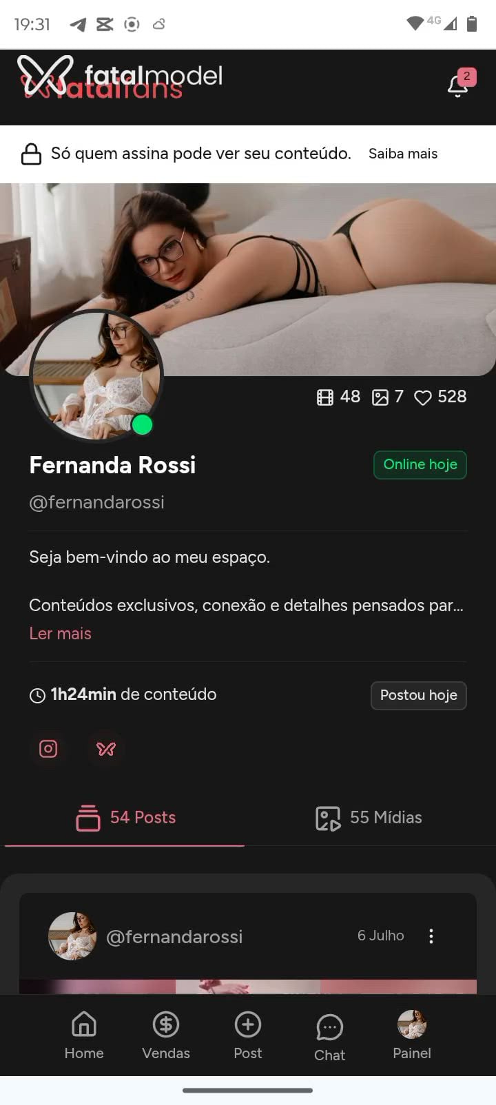 Acompanhante mulher com cabelo castanho de olhos verdes em Porto Alegre - Fernanda Rossi
