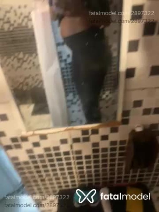 Acompanhante mulher trans com cabelo castanho de olhos castanhos em Virtual - Rafaela