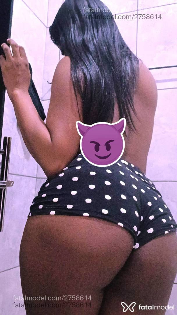 Acompanhante mulher morena (o) de olhos pretos - Mayah