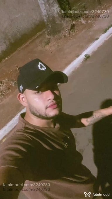 Acompanhante homem morena (o) de olhos castanhos em Goiânia - Mr Carfer