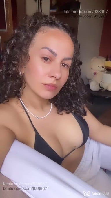 Acompanhante mulher com cabelo castanho de olhos castanhos em Conselheiro Lafaiete - Stephanie