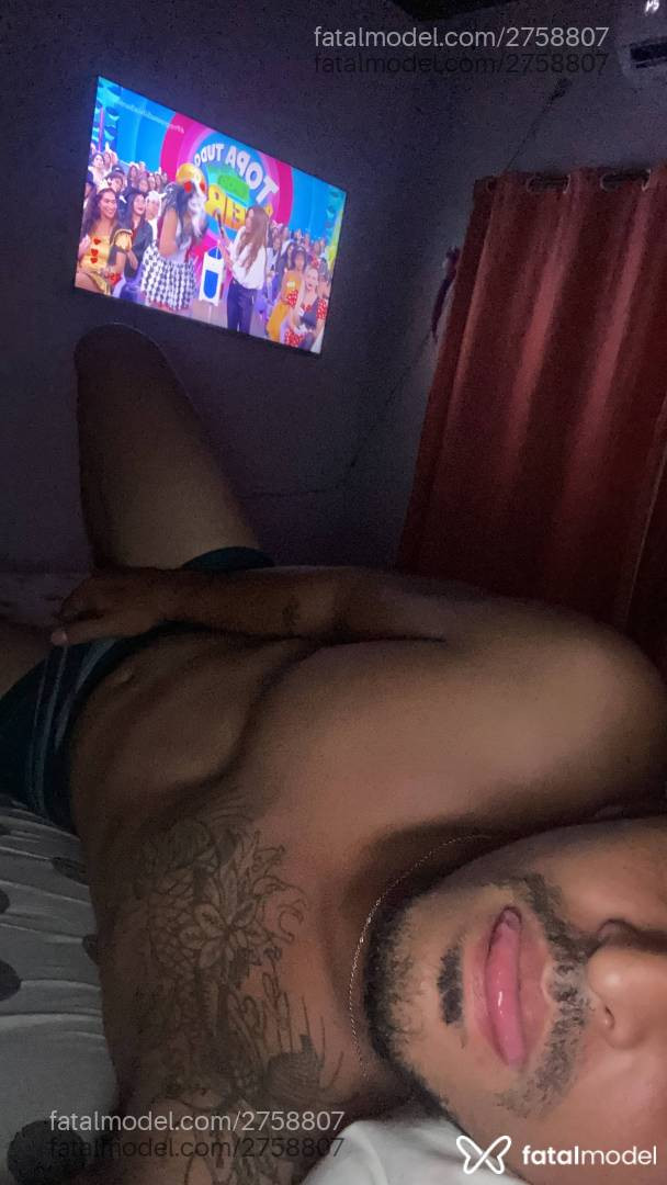 Acompanhante homem morena (o) de olhos castanhos em Sinop - Alexandre Roxa