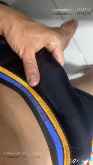 Acompanhante homem com cabelo castanho de olhos castanhos em Itaquaquecetuba - Davi Monteiro
