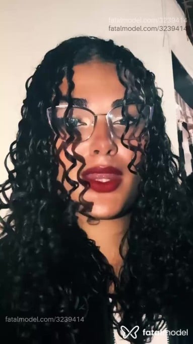 Acompanhante mulher trans morena (o) de olhos mel em Monte Carmelo - Layla