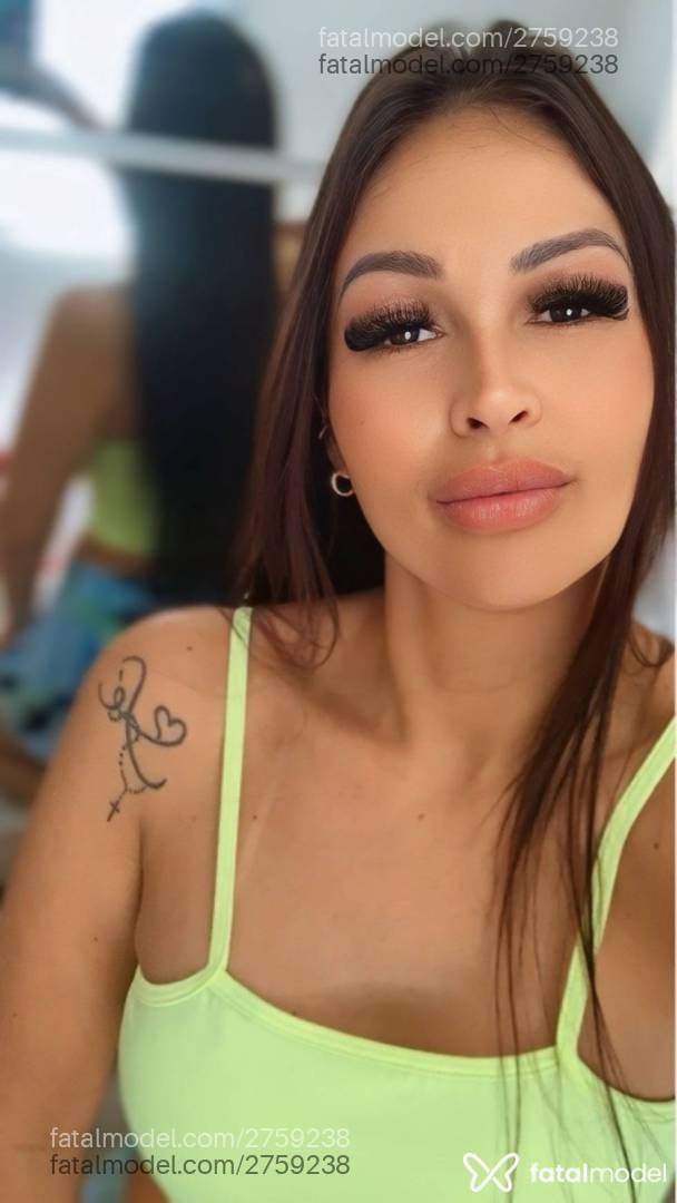 Acompanhante mulher com cabelo castanho de olhos castanhos - Fernanda