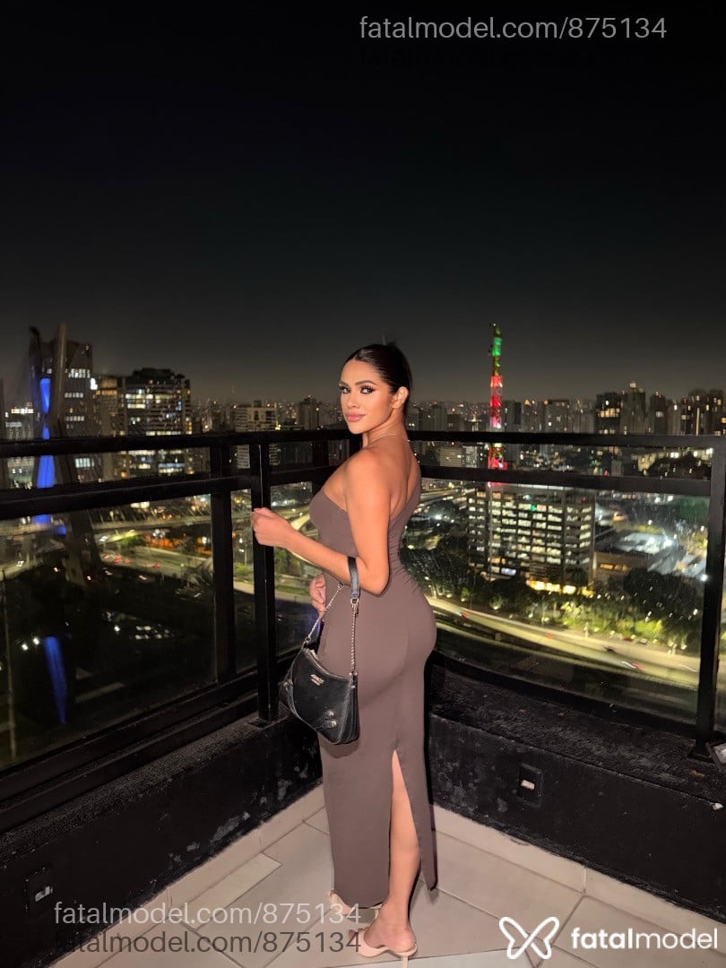 Acompanhante mulher morena (o) de olhos castanhos em Santo André - Nina