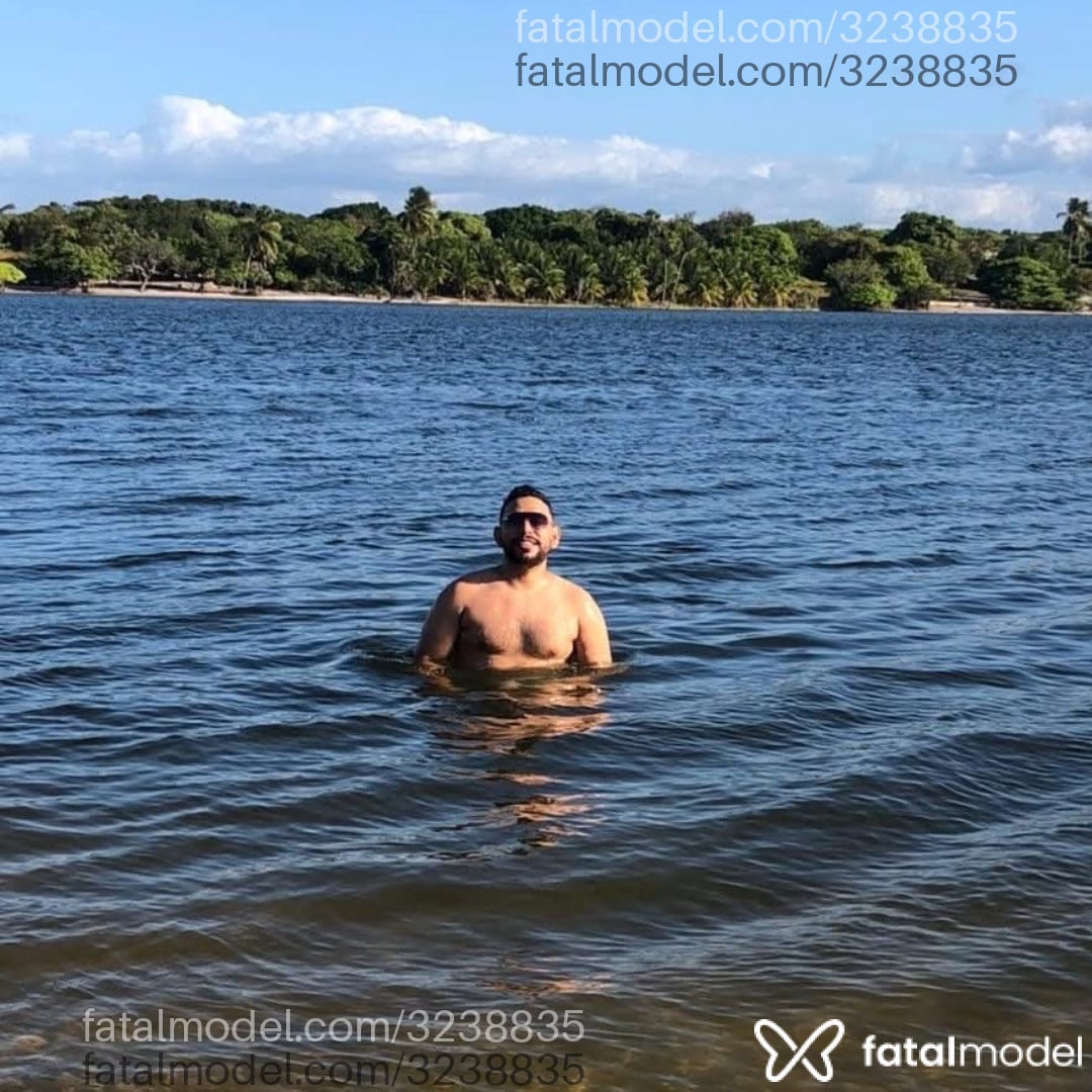 Acompanhante homem com cabelo castanho de olhos castanhos em Fortaleza - Monteiro