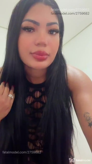 Acompanhante mulher com cabelo castanho de olhos pretos em Caruaru - Elisa