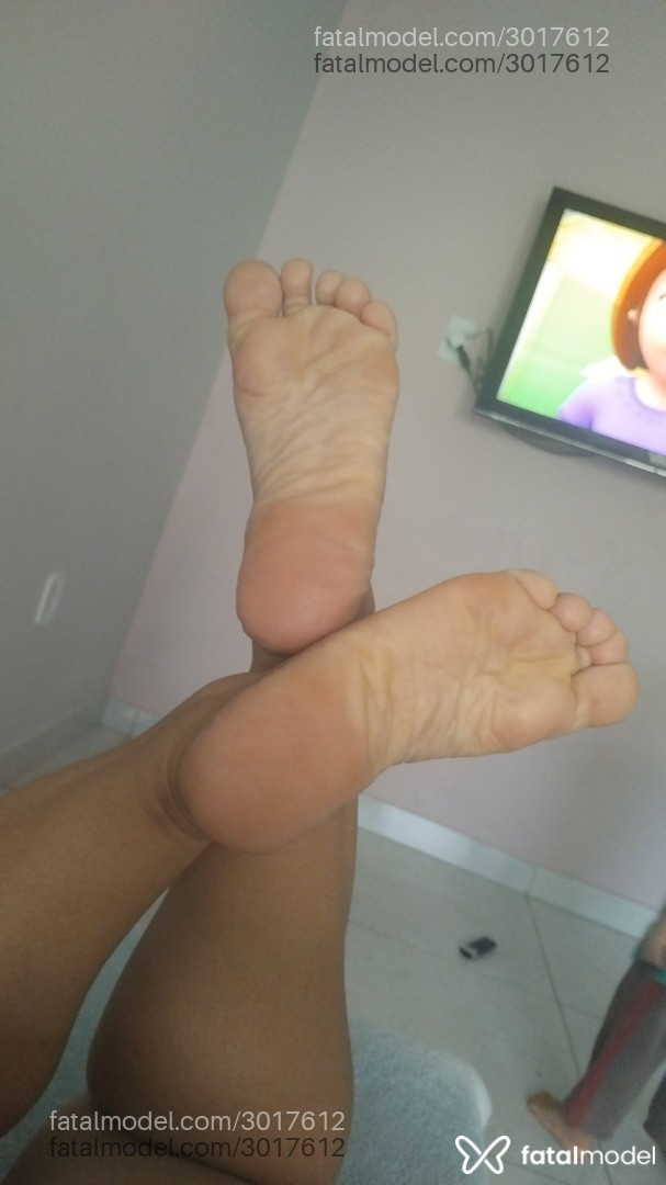 Acompanhante mulher morena (o) de olhos pretos em Brasília - Lolita