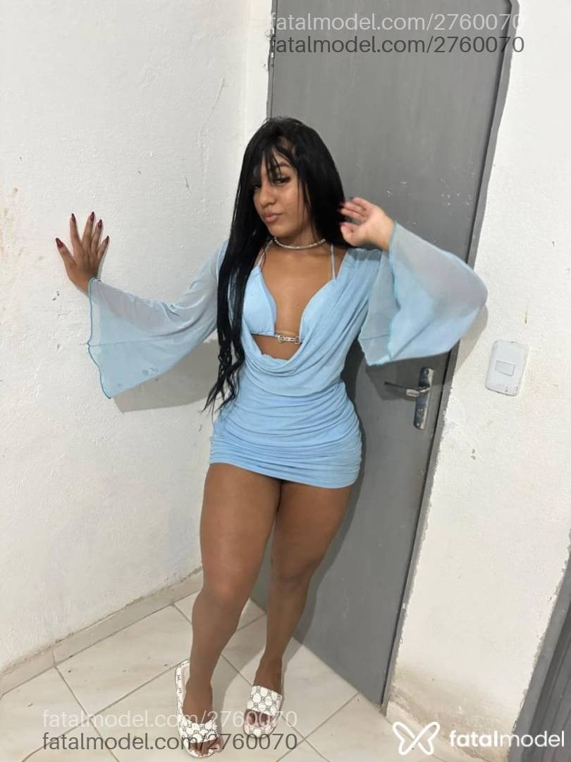 Acompanhante mulher trans morena (o) de olhos pretos - Rebecca