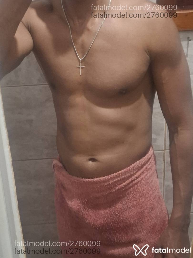 Acompanhante homem morena (o) de olhos castanhos em Porto Alegre - Morenoh