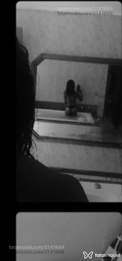 Acompanhante mulher trans ruiva (o) de olhos pretos em Rio de Janeiro - Rosinhagata
