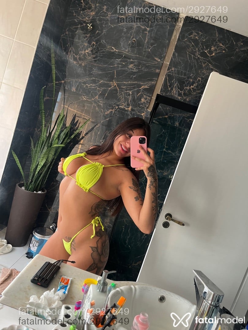 Acompanhante mulher morena (o) de olhos pretos em São Paulo - Larissa Miranda