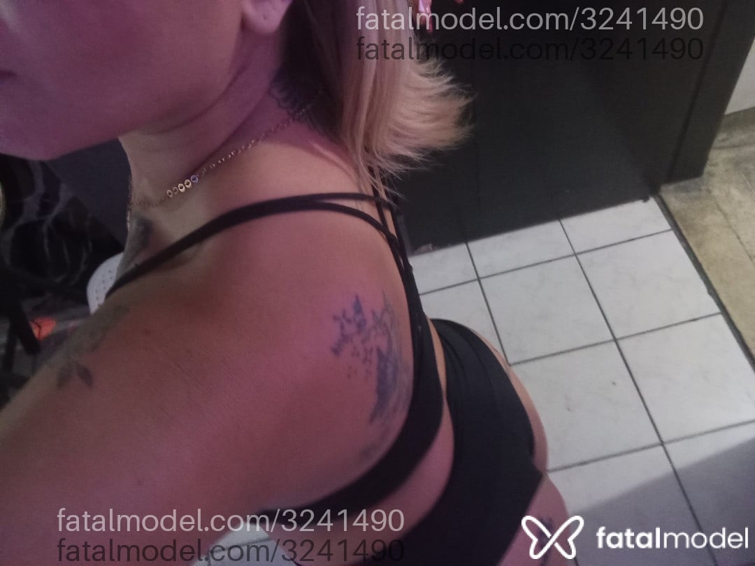 Acompanhante mulher loira (o) de olhos castanhos em São Paulo - Suellen Lopes