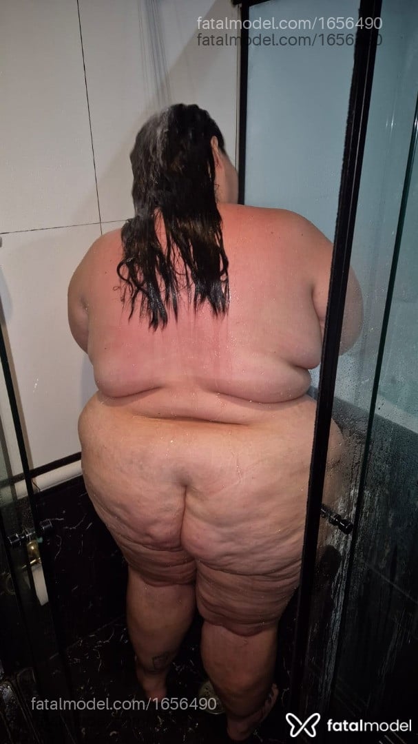Acompanhante mulher morena (o) de olhos castanhos em Sapiranga Acompanhante mulher morena (o) de olhos castanhos em Sapiranga - Suagordinha