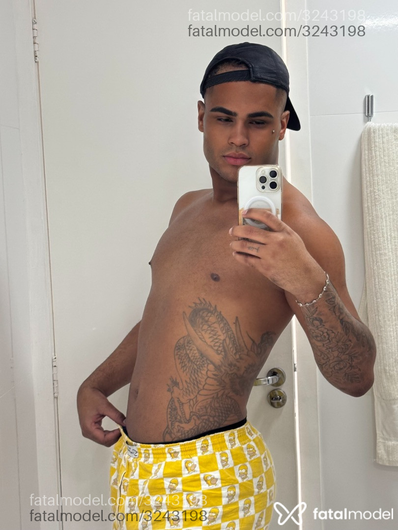 Acompanhante homem com cabelo castanho de olhos pretos em Belo Horizonte - Felix
