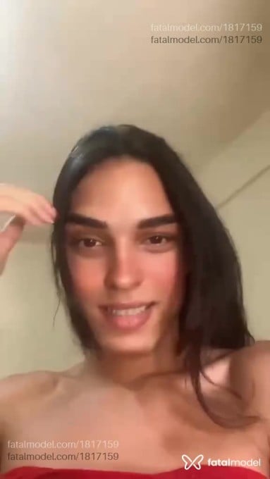 Acompanhante mulher trans com cabelo castanho de olhos castanhos em Rio de Janeiro - Vitória Gabriella
