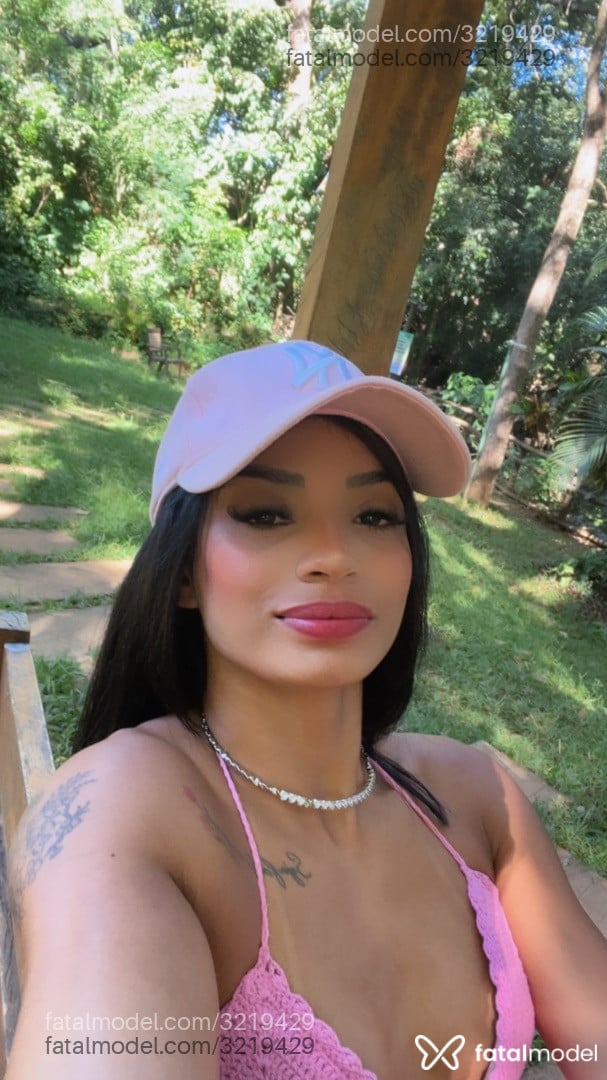 Acompanhante mulher morena (o) de olhos castanhos em Goiânia - Melissa