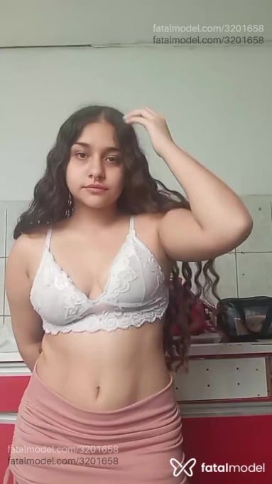 Acompanhante mulher com cabelo castanho de olhos mel em São Paulo - Amanda