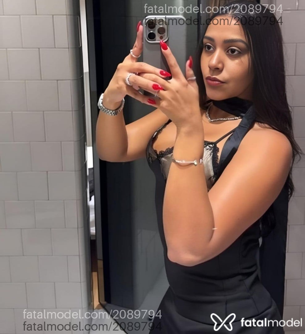 Acompanhante mulher morena (o) de olhos castanhos - Agatha Freitas Acompanhante mulher morena (o) de olhos castanhos - Agatha Freitas