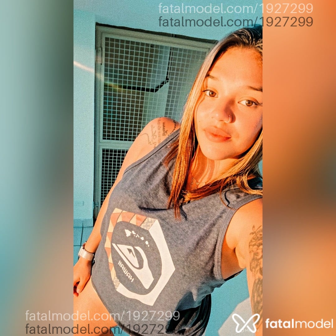 Acompanhante mulher morena (o) de olhos castanhos em Olinda Acompanhante mulher morena (o) de olhos castanhos em Olinda - Morena Jambo