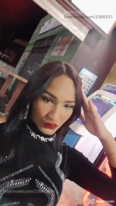 Acompanhante mulher trans com cabelo castanho de olhos castanhos em Santo Antônio da Platina - Isabella Arena
