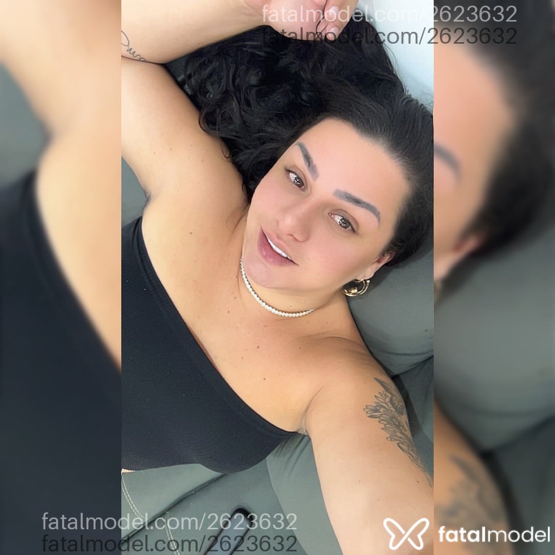 Acompanhante mulher trans morena (o) de olhos castanhos em Brasília - Monique Evellyn