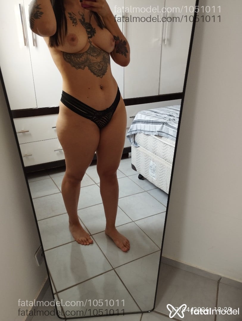 Acompanhante mulher com cabelo castanho de olhos castanhos em Uberlândia - Rafaela Queiroz