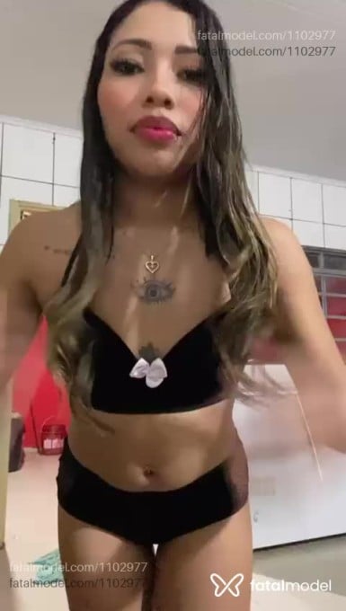 Acompanhante mulher morena (o) de olhos castanhos em Querência - Kiara