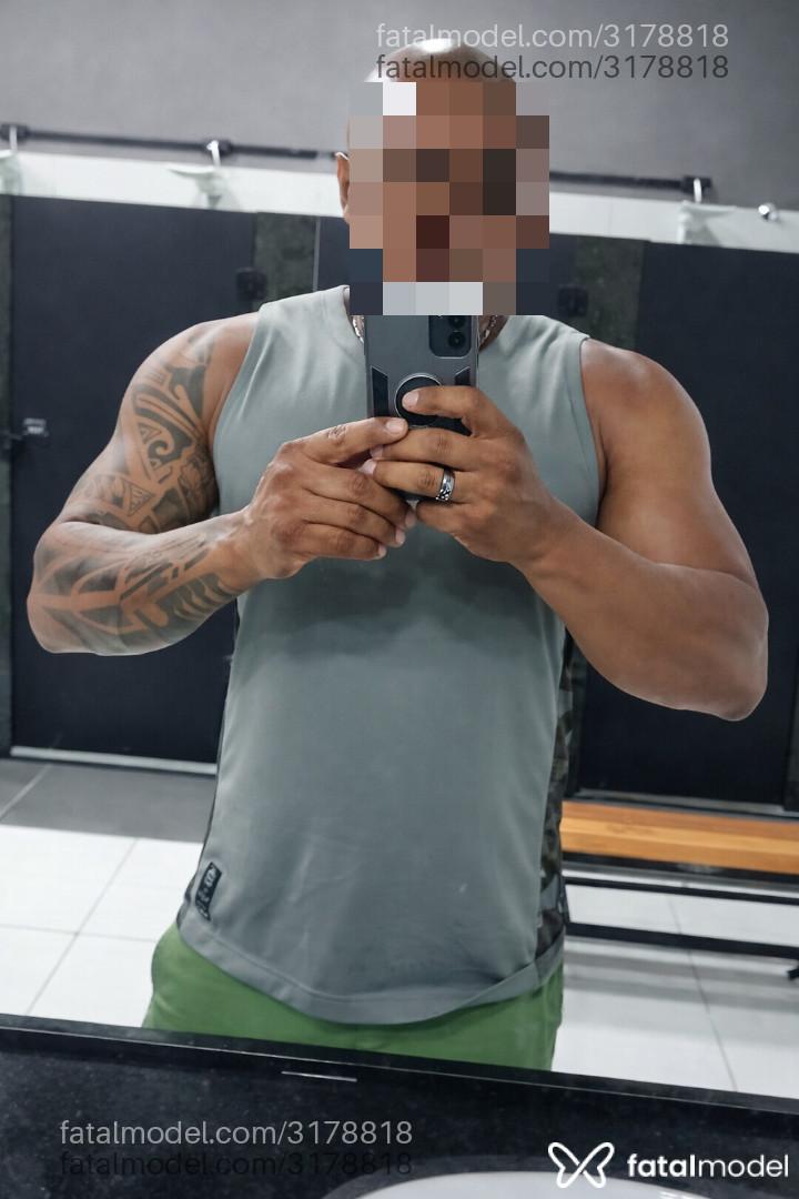 Acompanhante homem sem cabelo de olhos pretos em São Paulo - Carlossantoandresp