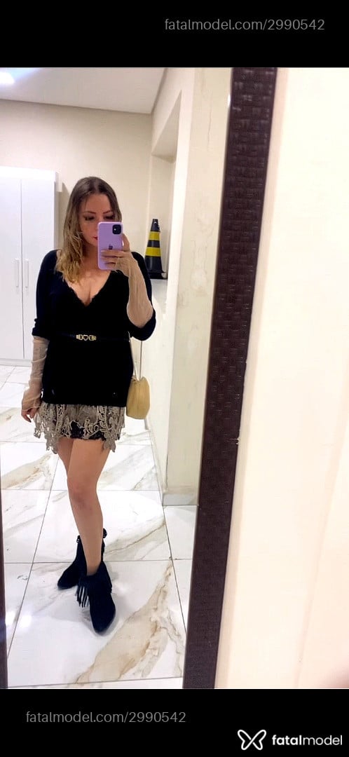 Acompanhante mulher loira (o) de olhos verdes em Osasco Acompanhante mulher loira (o) de olhos verdes em Osasco - Laura Schnoller