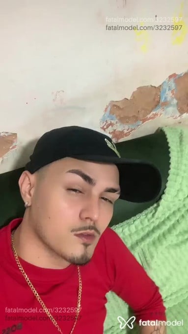 Acompanhante homem morena (o) de olhos castanhos - Magrinroludo Acompanhante homem morena (o) de olhos castanhos - Magrinroludo