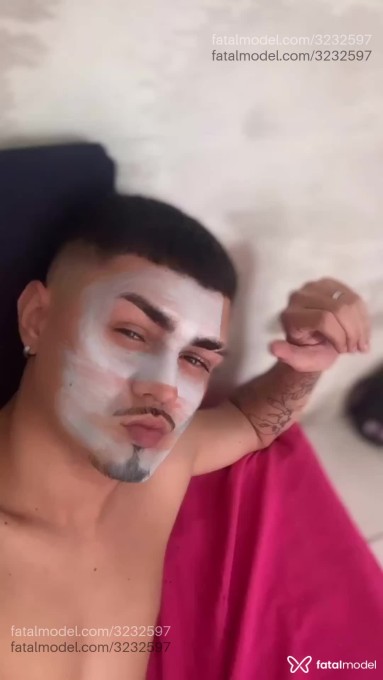 Acompanhante homem morena (o) de olhos castanhos - Magrinroludo Acompanhante homem morena (o) de olhos castanhos - Magrinroludo