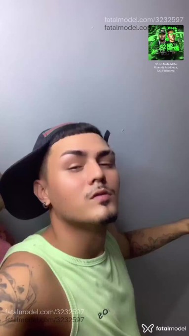Acompanhante homem morena (o) de olhos castanhos - Magrinroludo Acompanhante homem morena (o) de olhos castanhos - Magrinroludo