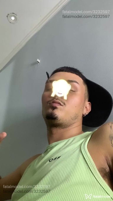 Acompanhante homem morena (o) de olhos castanhos - Magrinroludo Acompanhante homem morena (o) de olhos castanhos - Magrinroludo