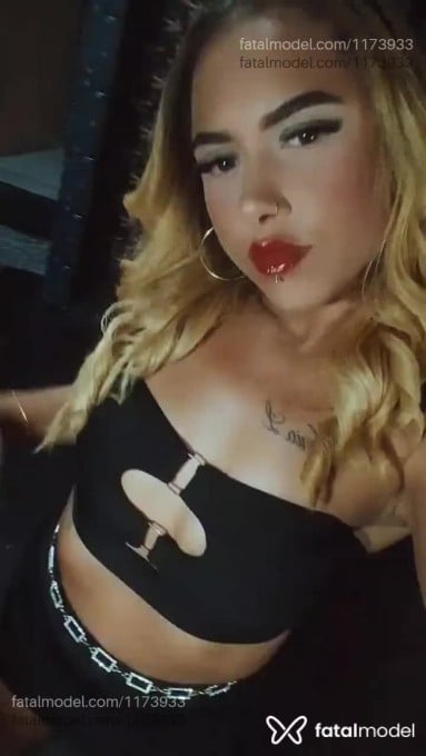 Acompanhante mulher morena (o) de olhos mel em Saquarema - Laura