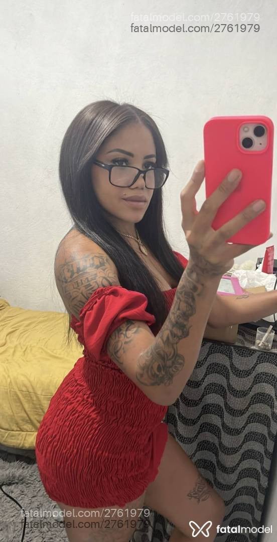 Acompanhante mulher morena (o) de olhos castanhos - Alice Vasconcelos
