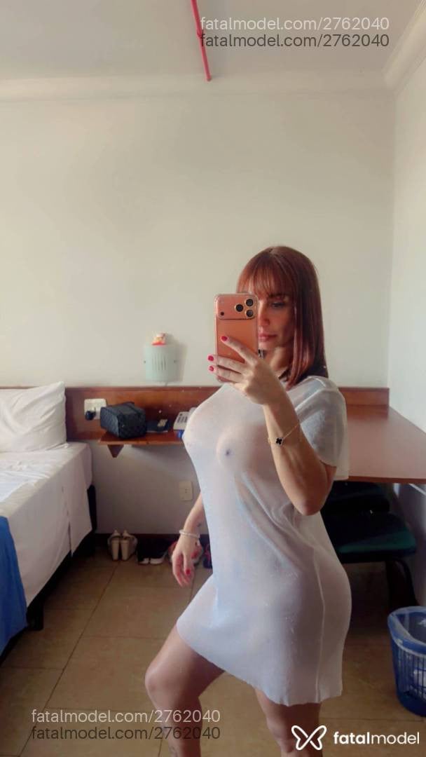 Acompanhante mulher ruiva (o) de olhos verdes em Canoas - Mary Muller