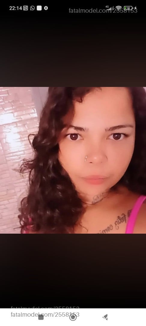 Acompanhante mulher com cabelo castanho de olhos castanhos - Danyy Acompanhante mulher com cabelo castanho de olhos castanhos - Danyy
