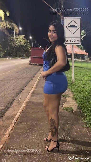 Acompanhante mulher morena (o) de olhos castanhos - Jhully
