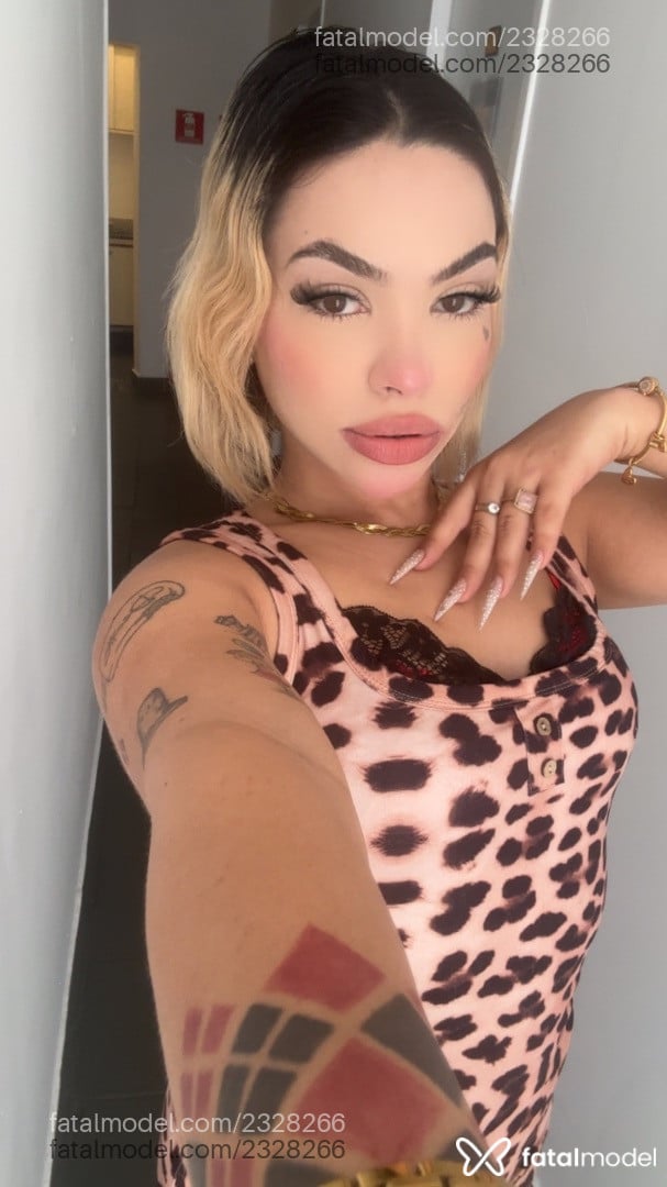 Acompanhante mulher loira (o) de olhos castanhos em São Paulo - Harley