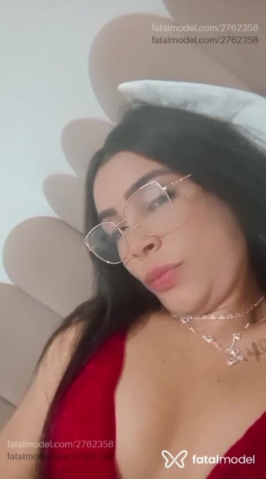 Acompanhante mulher morena (o) de olhos castanhos - Larissa Acompanhante mulher morena (o) de olhos castanhos - Larissa