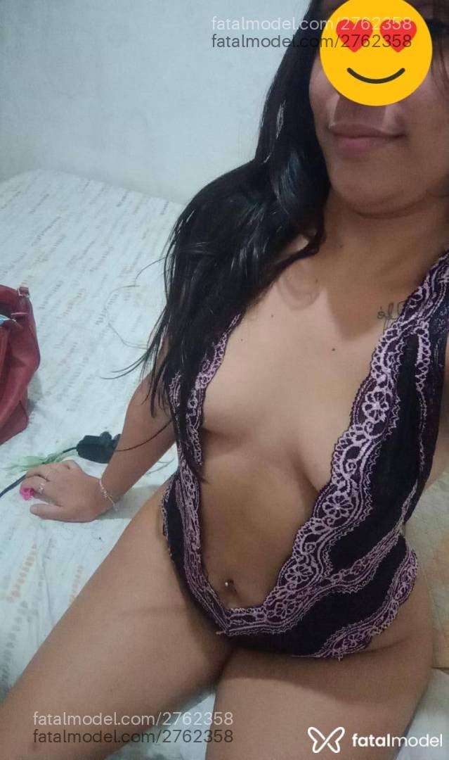 Acompanhante mulher morena (o) de olhos castanhos - Larissa