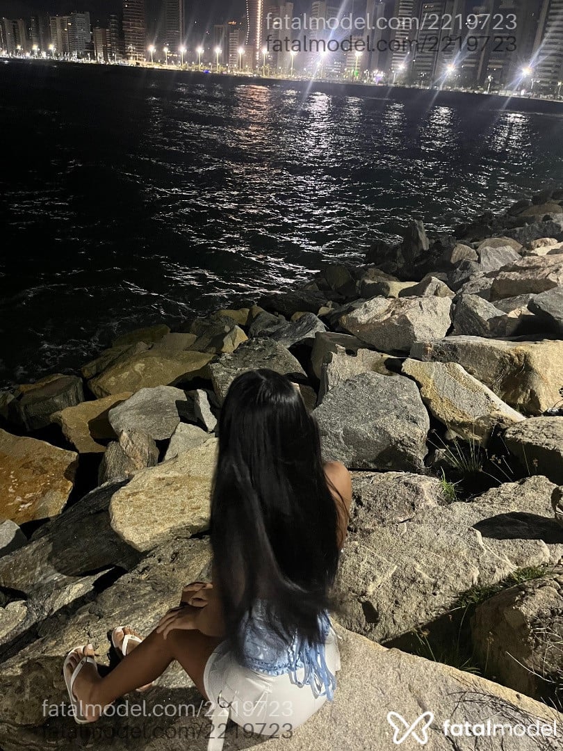Acompanhante mulher trans com cabelo castanho de olhos castanhos em Fortaleza - Vanessa Goncallvez