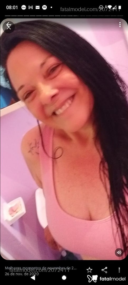 Acompanhante mulher com cabelo castanho de olhos castanhos em Virtual - Juliette