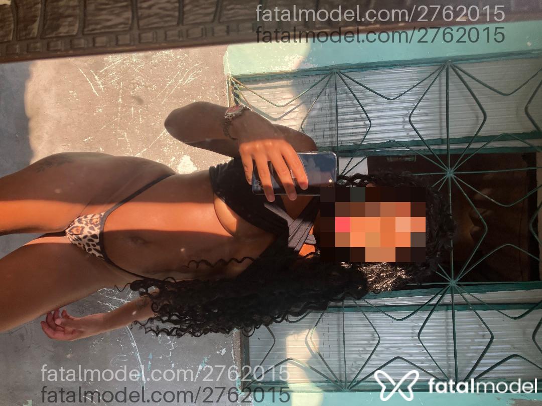 Acompanhante mulher morena (o) de olhos castanhos em Duque de Caxias - Julia