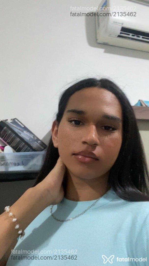 Acompanhante mulher trans morena (o) de olhos castanhos em Juazeiro - Maria