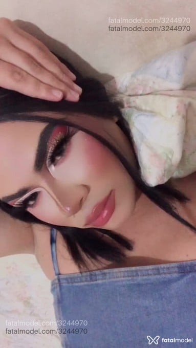 Acompanhante mulher trans com cabelo castanho de olhos mel em Teresina Acompanhante mulher trans com cabelo castanho de olhos mel em Teresina - Andressa